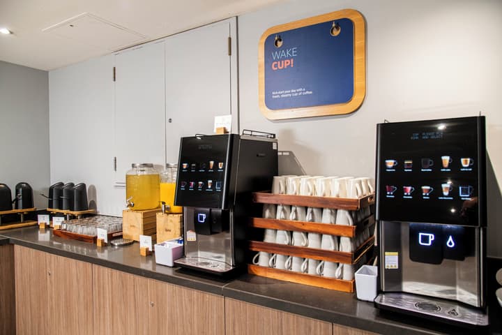 Holiday Inn Express Edinburgh Airport by IHG