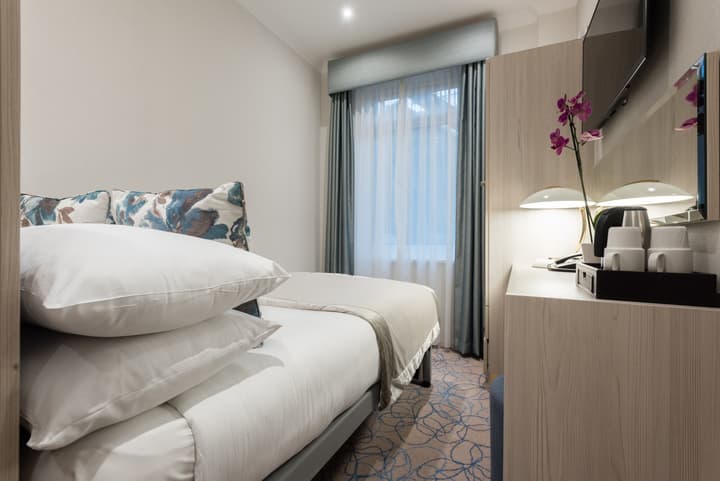 Blandford Hotel