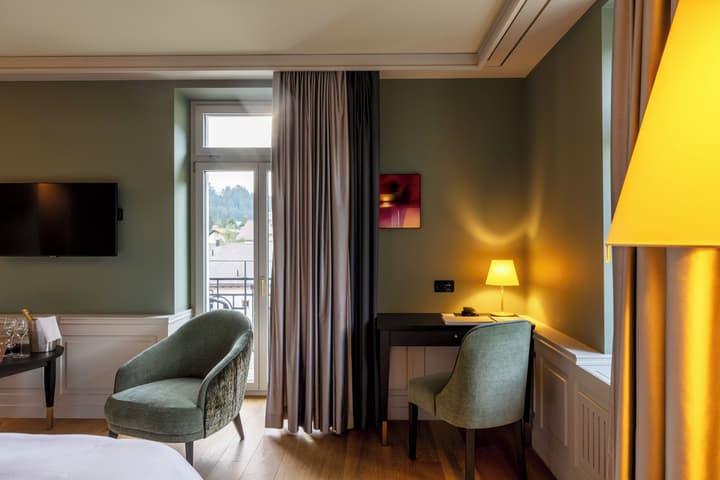 Cresta Palace