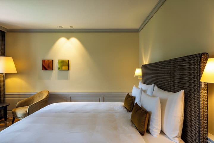 Cresta Palace