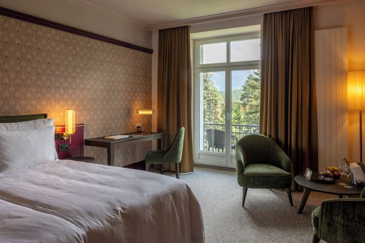 Cresta Palace
