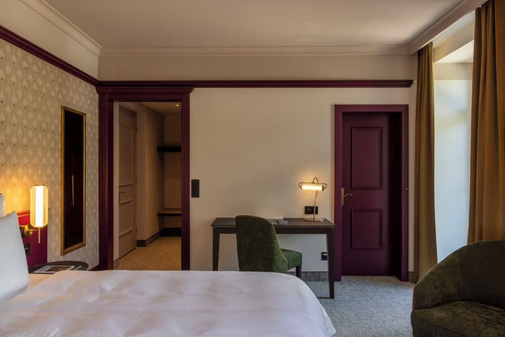 Cresta Palace