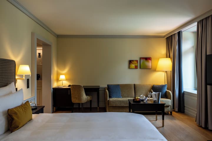 Cresta Palace
