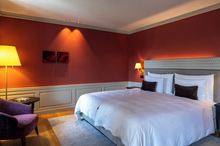 Cresta Palace