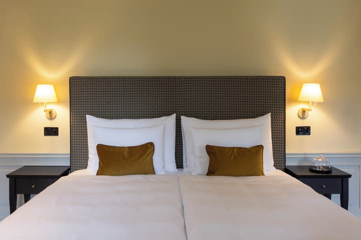 Cresta Palace