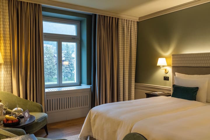 Cresta Palace