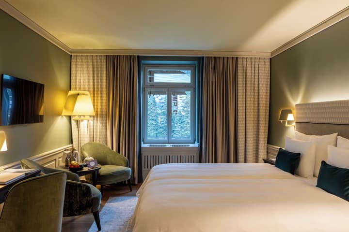 Cresta Palace