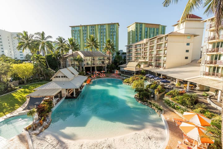 Novotel Cairns Oasis Resort