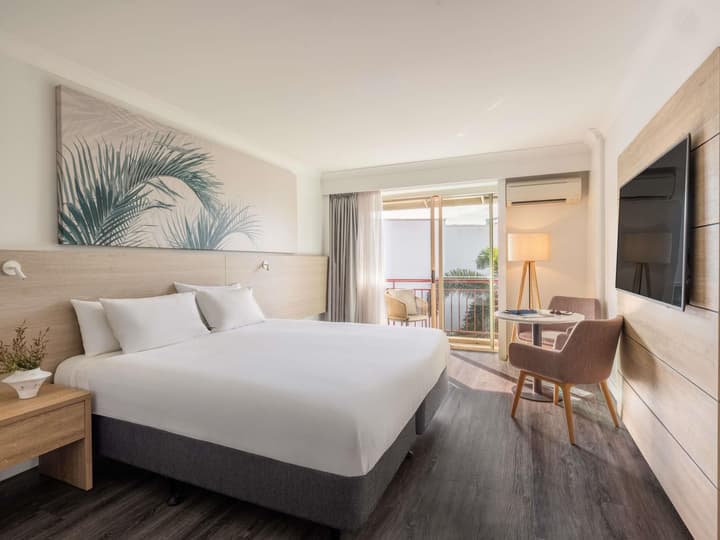Novotel Cairns Oasis Resort