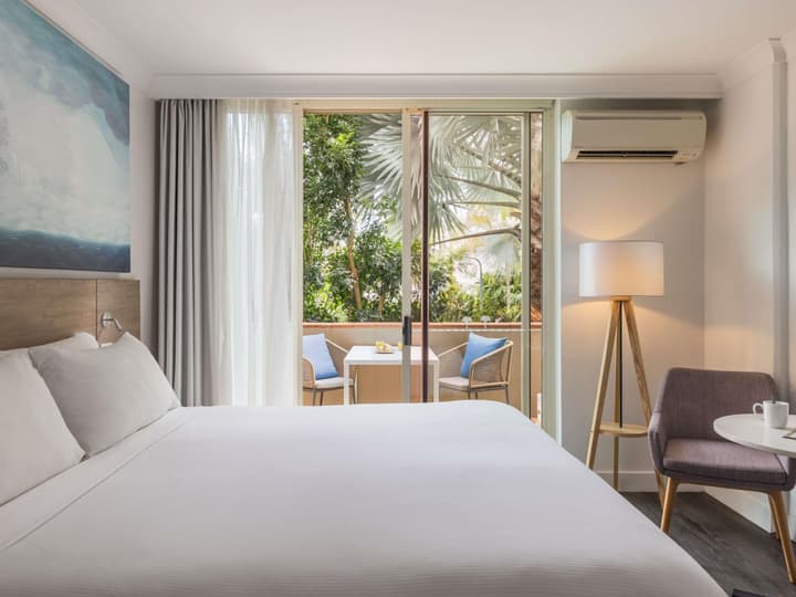 Novotel Cairns Oasis Resort