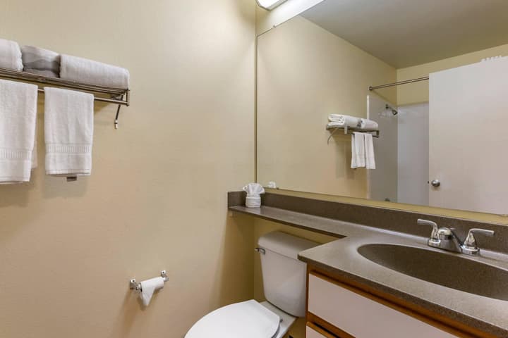 Suburban Studios Albuquerque Uptown