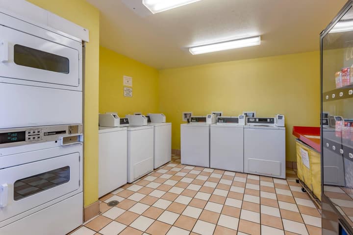 Suburban Studios Albuquerque Uptown