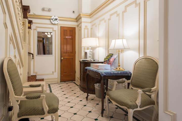 Union Square Plaza Hotel