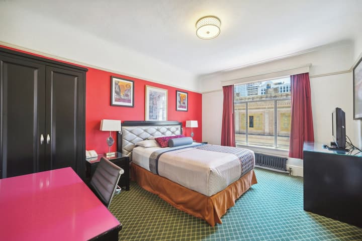 Union Square Plaza Hotel