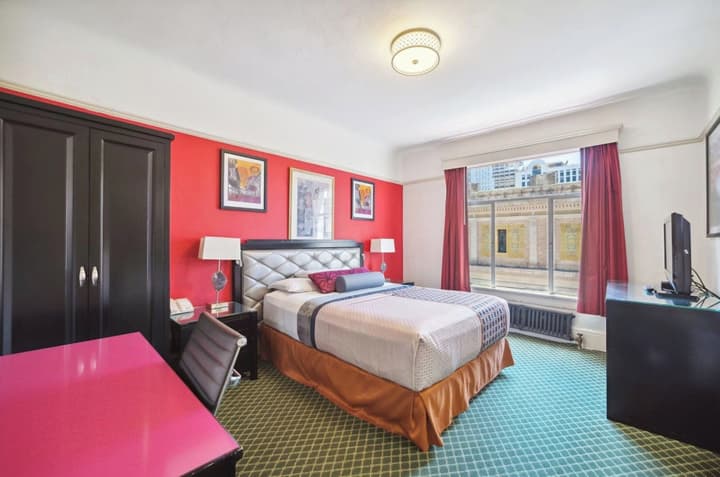 Union Square Plaza Hotel