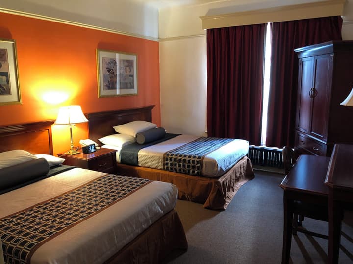 Union Square Plaza Hotel