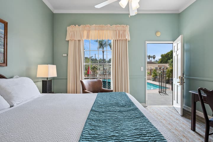 Lavender Inn by the Sea