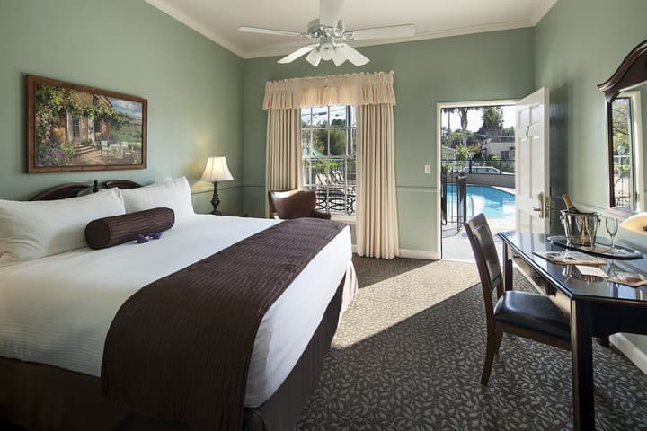 Lavender Inn by the Sea
