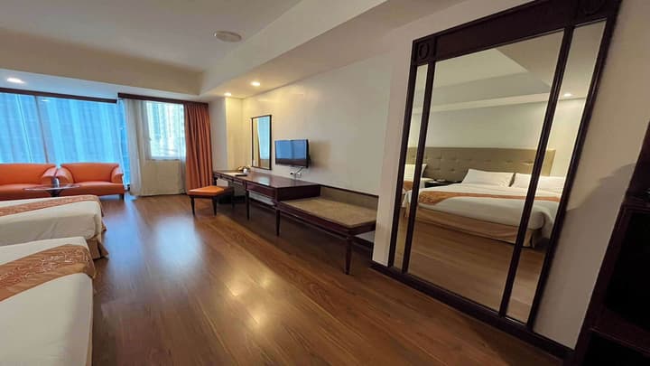 Tai Pan Hotel