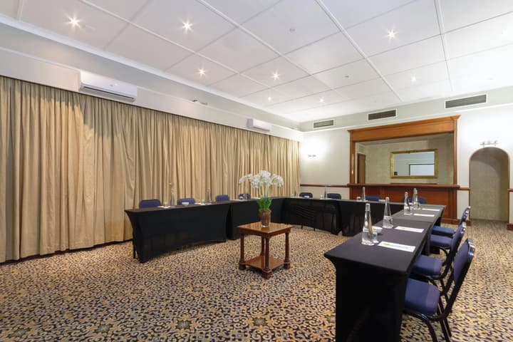 Holiday Inn Johannesburg Sunnyside Park by IHG