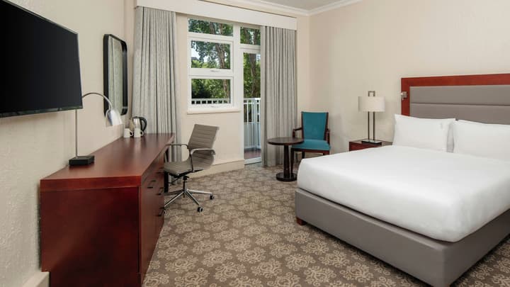Holiday Inn Johannesburg Sunnyside Park by IHG