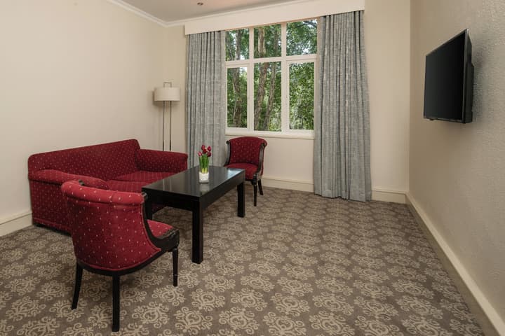 Holiday Inn Johannesburg Sunnyside Park by IHG