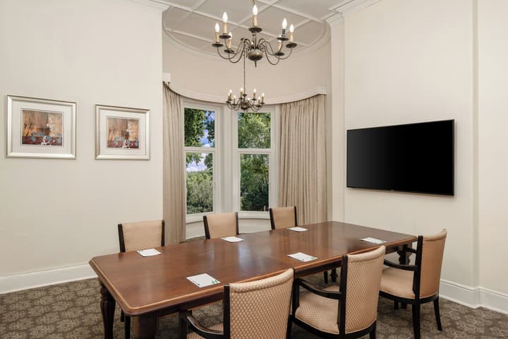 Holiday Inn Johannesburg Sunnyside Park by IHG