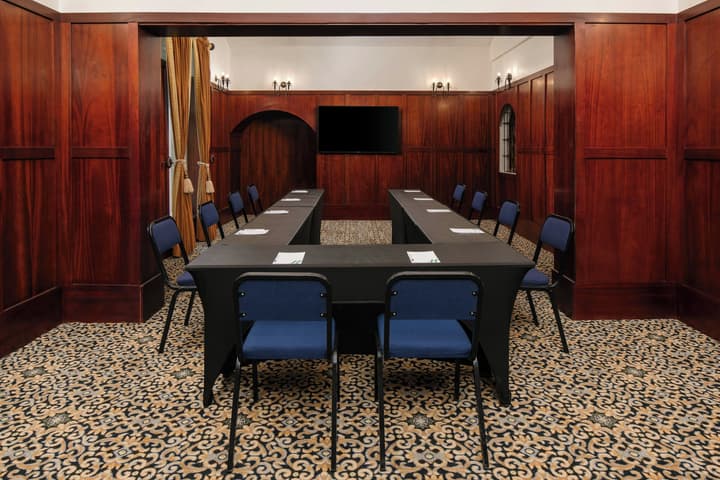 Holiday Inn Johannesburg Sunnyside Park by IHG