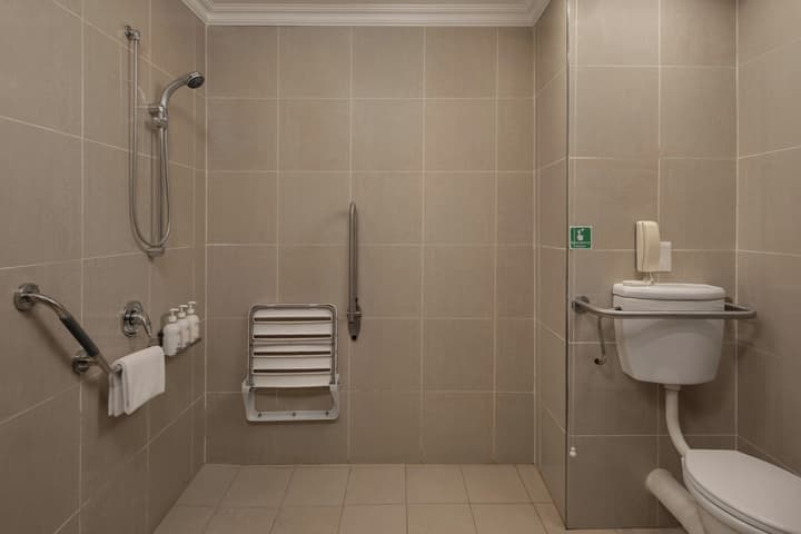 Holiday Inn Johannesburg Sunnyside Park by IHG