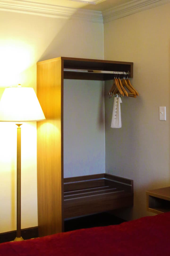 Kalika Hotel