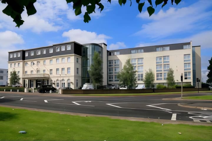 London Croydon Aerodrome Hotel by Sunday