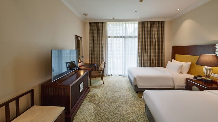 Dong Fang Hotel Guangzhou