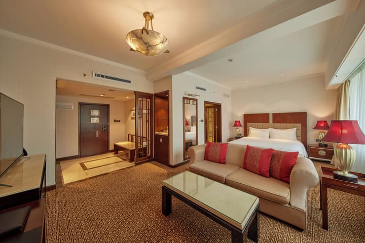 Dong Fang Hotel Guangzhou