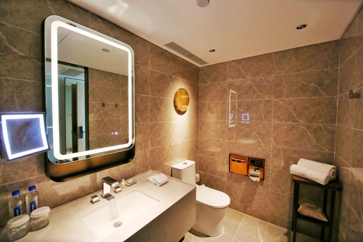 Dong Fang Hotel Guangzhou