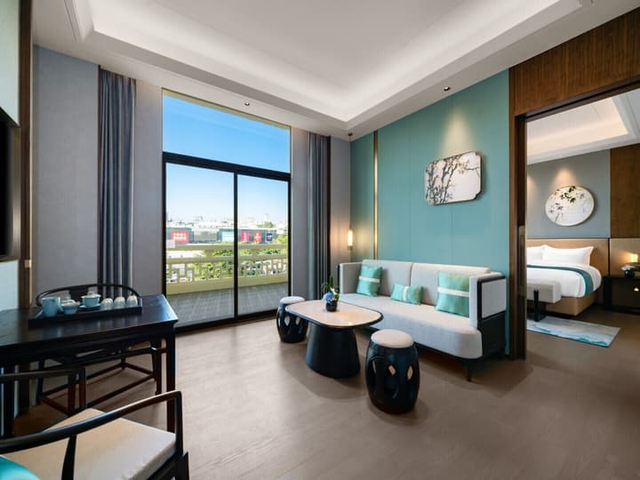 Dong Fang Hotel Guangzhou