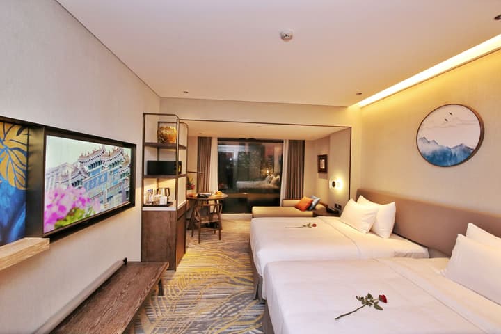 Dong Fang Hotel Guangzhou