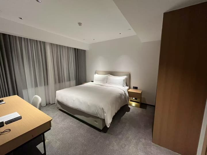 Dong Fang Hotel Guangzhou