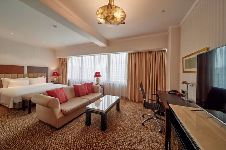 Dong Fang Hotel Guangzhou