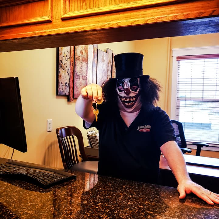 James Bay Inn Hotel & Suites