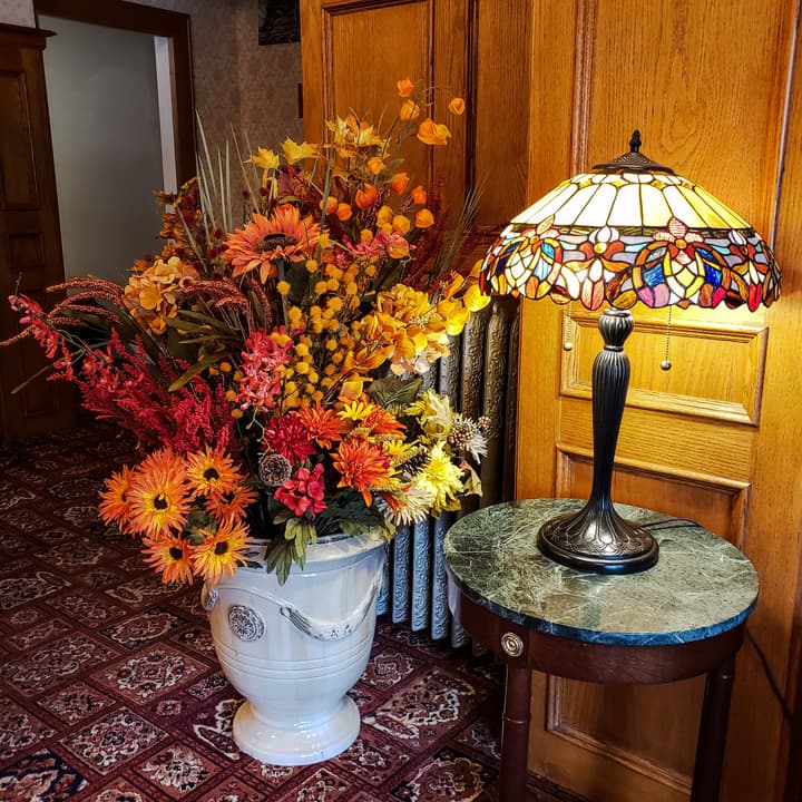James Bay Inn Hotel & Suites
