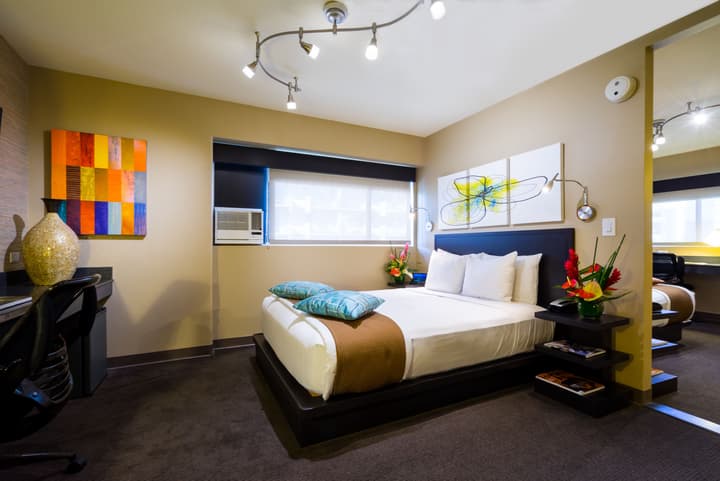 Vive Hotel Waikiki