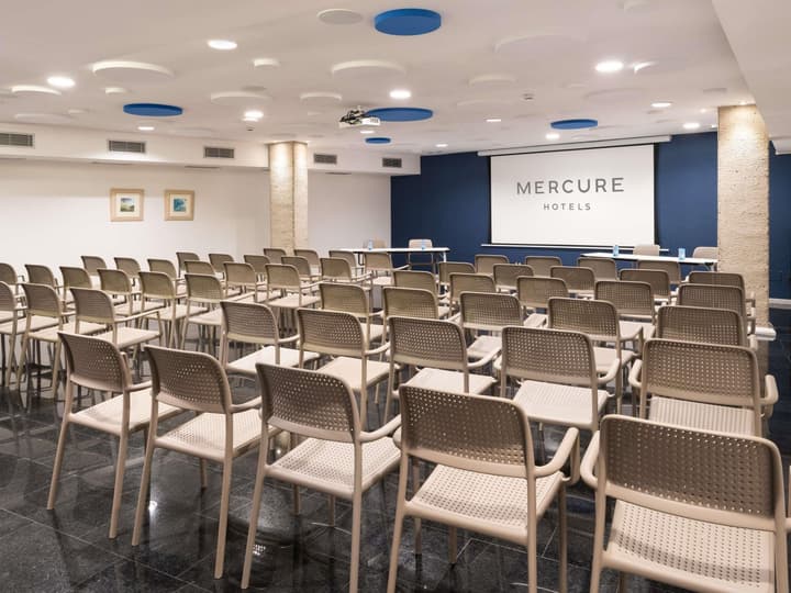 Mercure Bilbao Jardines De Albia