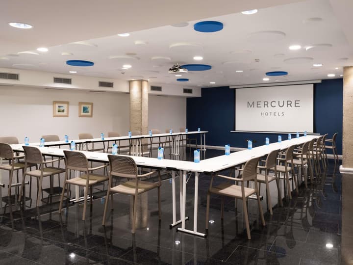 Mercure Bilbao Jardines De Albia