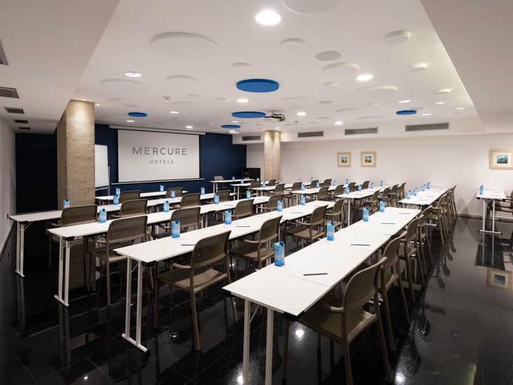 Mercure Bilbao Jardines De Albia