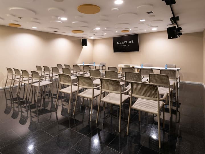 Mercure Bilbao Jardines De Albia