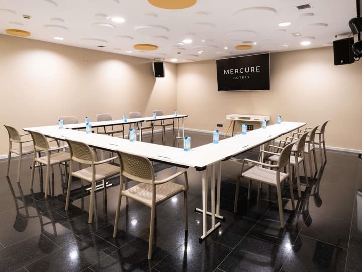 Mercure Bilbao Jardines De Albia