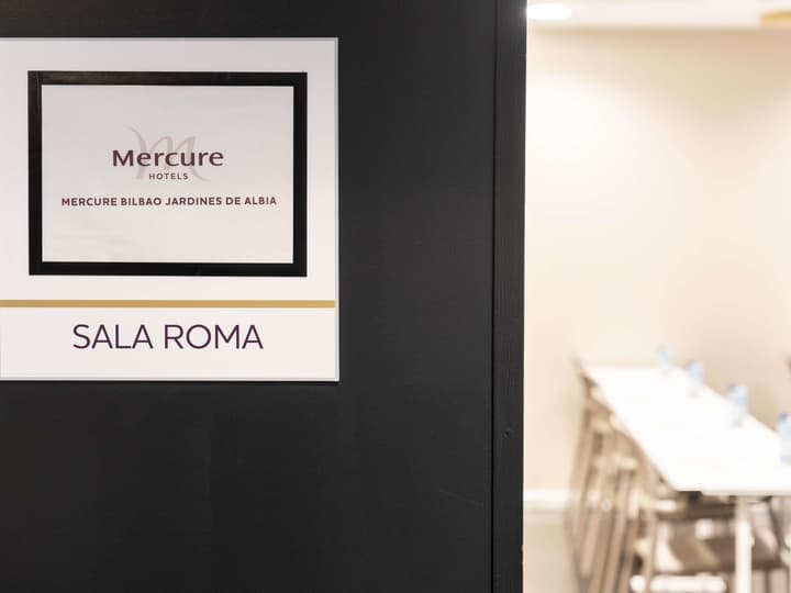 Mercure Bilbao Jardines De Albia