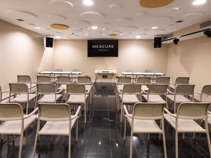 Mercure Bilbao Jardines De Albia