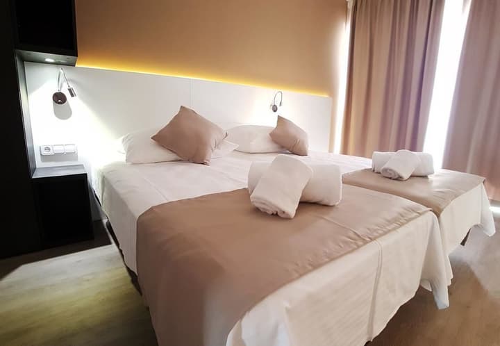Planet Hotels One Adults Only +16