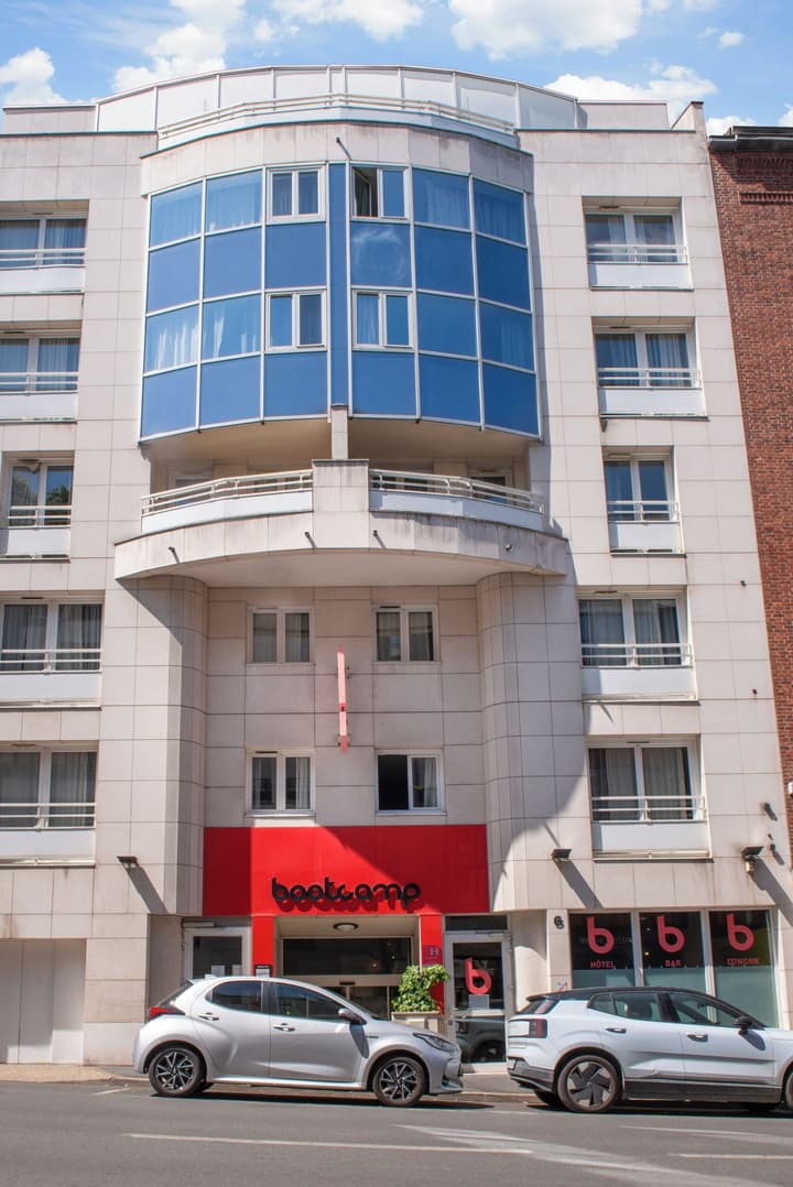 Hôtel Bootcamp